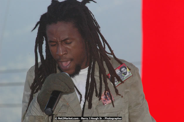 Jah Cure at Tru-Juice Rebel Salute 2008 - The 15th staging of Tru-Juice Rebel Salute, Saturday, January 12, 2008, Port Kaiser Sports Club, St. Elizabeth, Jamaica W.I. - Photographs by Net2Market.com - Barry J. Hough Sr, Photographer - Negril Travel Guide, Negril Jamaica WI - http://www.negriltravelguide.com - info@negriltravelguide.com...!