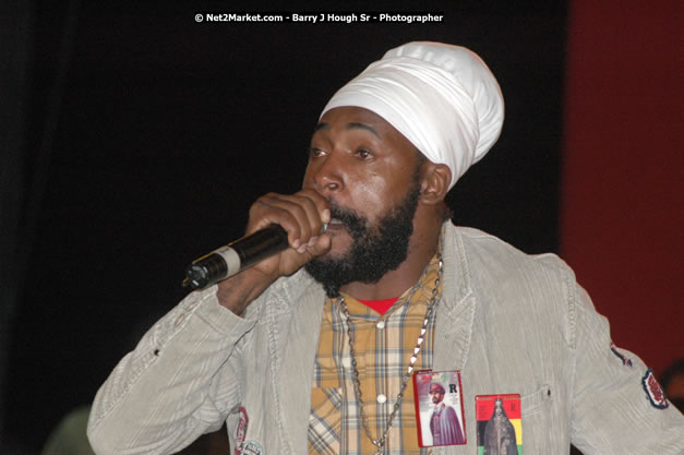 Luton Fyah at Tru-Juice Rebel Salute 2008 - The 15th staging of Tru-Juice Rebel Salute, Saturday, January 12, 2008, Port Kaiser Sports Club, St. Elizabeth, Jamaica W.I. - Photographs by Net2Market.com - Barry J. Hough Sr, Photographer - Negril Travel Guide, Negril Jamaica WI - http://www.negriltravelguide.com - info@negriltravelguide.com...!