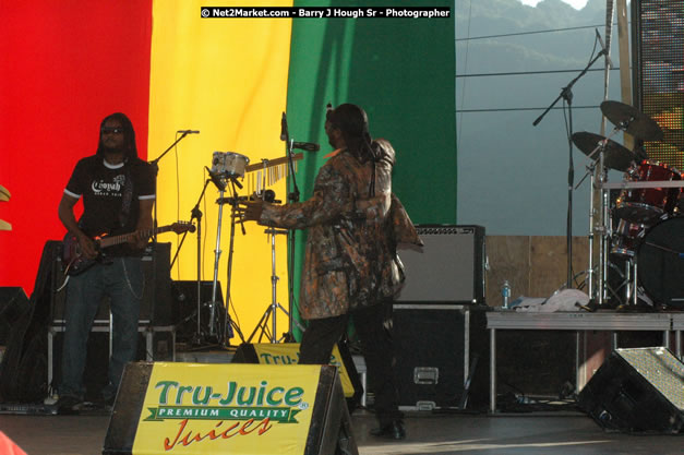 Sugar Minott at Tru-Juice Rebel Salute 2008 - The 15th staging of Tru-Juice Rebel Salute, Saturday, January 12, 2008, Port Kaiser Sports Club, St. Elizabeth, Jamaica W.I. - Photographs by Net2Market.com - Barry J. Hough Sr, Photographer - Negril Travel Guide, Negril Jamaica WI - http://www.negriltravelguide.com - info@negriltravelguide.com...!