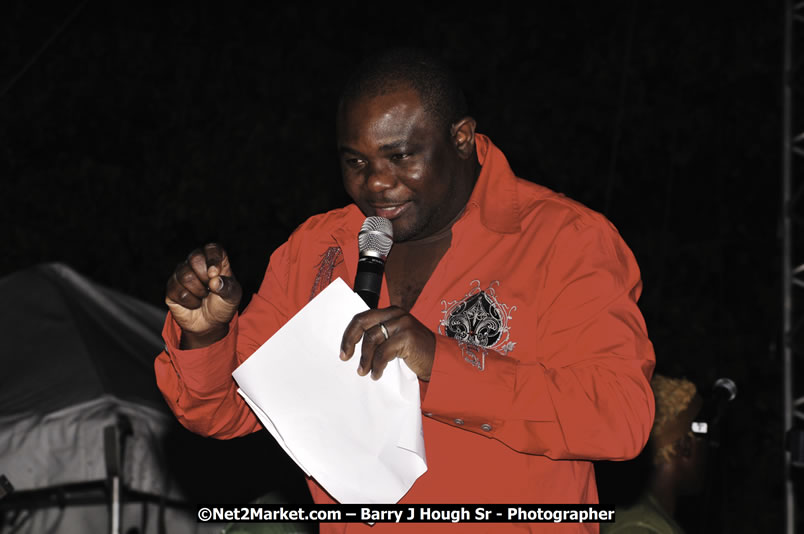 Bonafide @ Red Stripe Reggae Sumfest 2008 International Night 2, Catherine Hall, Montego Bay - Saturday, July 19, 2008 - Reggae Sumfest 2008 July 13 - July 19, 2008 - Photographs by Net2Market.com - Barry J. Hough Sr. Photojournalist/Photograper - Photographs taken with a Nikon D300 - Negril Travel Guide, Negril Jamaica WI - http://www.negriltravelguide.com - info@negriltravelguide.com...!