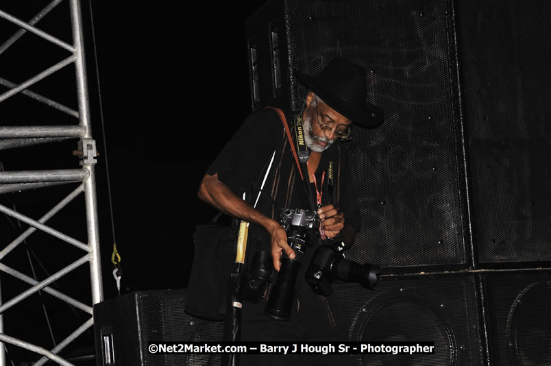 Tarrus Riley @ Red Stripe Reggae Sumfest 2008 International Night 2, Catherine Hall, Montego Bay - Saturday, July 19, 2008 - Reggae Sumfest 2008 July 13 - July 19, 2008 - Photographs by Net2Market.com - Barry J. Hough Sr. Photojournalist/Photograper - Photographs taken with a Nikon D300 - Negril Travel Guide, Negril Jamaica WI - http://www.negriltravelguide.com - info@negriltravelguide.com...!