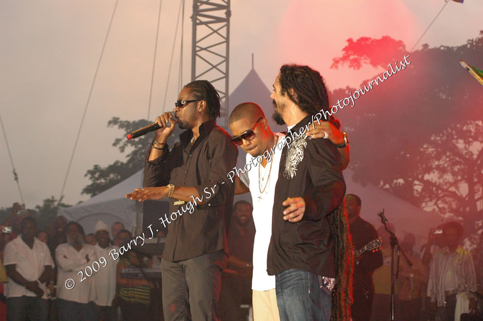 Damian 'Jr. Gong' Marley & NAS @ Reggae Sumfest 2009 - International Night 2 - Reggae Sumfest 2009,Catherine Hall, Montego Bay, St. James, Jamaica W.I. - Saturday, July 25, 2009 - Reggae Sumfest 2009, July 19 - 25, 2009 - Photographs by Net2Market.com - Barry J. Hough Sr. Photojournalist/Photograper - Photographs taken with a Nikon D70, D100, or D300 - Negril Travel Guide, Negril Jamaica WI - http://www.negriltravelguide.com - info@negriltravelguide.com...!