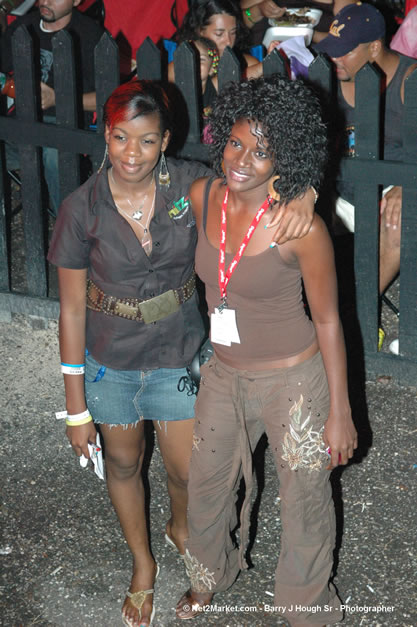 Venue - Audience at Red Stripe Reggae Sumfest 2006 - The Summit - Jamaica's Greatest, The World's Best - Saturday, July 22, 2006 - Montego Bay, Jamaica - Negril Travel Guide, Negril Jamaica WI - http://www.negriltravelguide.com - info@negriltravelguide.com...!