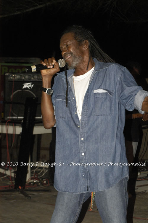 Toots and the Maytals - Grammy Award Winner @ Negril Fest - Presented by Money Cologne Promotions - Special Guest Star Jamaica Michael Jackson, Stama, Adeebe - Backed by Hurricane Band, MC Rev. BB on January 6, 2010 @ Roots Bamboo, Norman Manley Boulevard, Negril, Westmoreland, Jamaica W.I. - Photographs by Net2Market.com - Barry J. Hough Sr, Photographer/Photojournalist - The Negril Travel Guide - Negril's and Jamaica's Number One Concert Photography Web Site with over 40,000 Jamaican Concert photographs Published -  Negril Travel Guide, Negril Jamaica WI - http://www.negriltravelguide.com - info@negriltravelguide.com...!