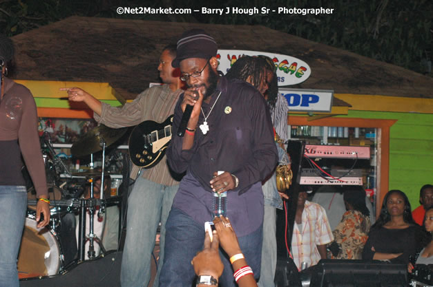 Tarrus Riley, Jimmy Riley, and Dwayne Stephensen - Money Cologne Promotions in association with "British Link Up" presents Summer Jam featuring She's Royal Tarrus Riley & Jimmy Riley - Plus Ras Slick, Sham Dawg, and Whiskey Bagio @ Roots Bamboo, Norman Manley Boulevard, Negril, Jamaica W.I. - Backed up Dean Fraser & The Hurricanne Band - MC Barry G and Rev. BB - July 25, 2007 - Negril Travel Guide.com, Negril Jamaica WI - http://www.negriltravelguide.com - info@negriltravelguide.com...!