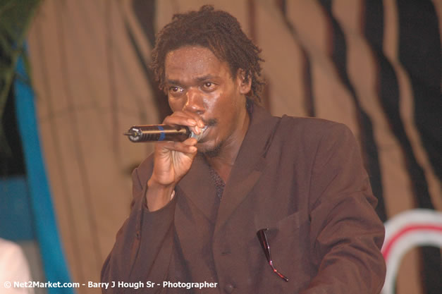 Kenyatta Hill @ Western Consciousness 2007 - Presented by King of Kings Productons - Saturday, April 28, 2007 - Llandilo Cultural Centre, Savanna-La-Mar, Westmoreland, Jamaica W.I. - Negril Travel Guide, Negril Jamaica WI - http://www.negriltravelguide.com - info@negriltravelguide.com...!