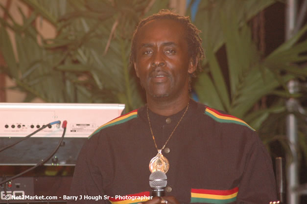 Kenyatta Hill @ Western Consciousness 2007 - Presented by King of Kings Productons - Saturday, April 28, 2007 - Llandilo Cultural Centre, Savanna-La-Mar, Westmoreland, Jamaica W.I. - Negril Travel Guide, Negril Jamaica WI - http://www.negriltravelguide.com - info@negriltravelguide.com...!