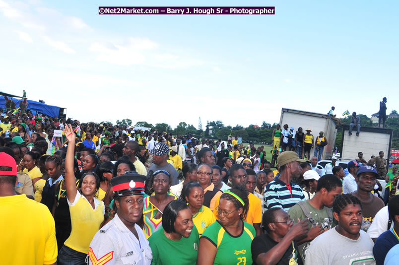 The City of Montego Bay Welcomes Our 2008 Olympians - Western Motorcade - Civic Ceremony - A Salute To Our Beijing Heros - Sam Sharpe Square, Montego Bay, Jamaica - Tuesday, October 7, 2008 - Photographs by Net2Market.com - Barry J. Hough Sr. Photojournalist/Photograper - Photographs taken with a Nikon D300 - Negril Travel Guide, Negril Jamaica WI - http://www.negriltravelguide.com - info@negriltravelguide.com...!